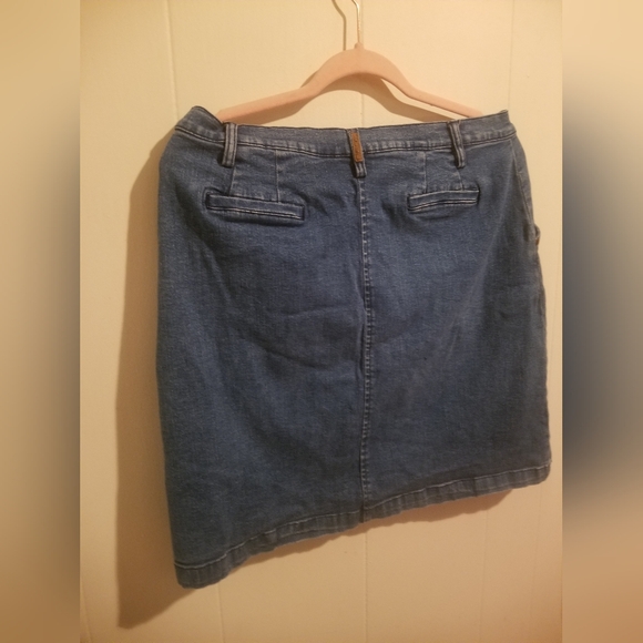 Cherokee jean denim skirt - Picture 2 of 4